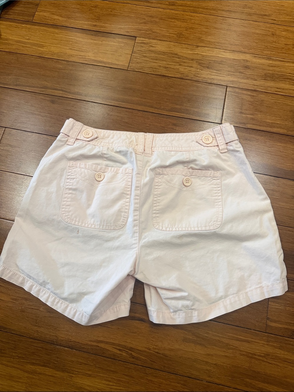 Women's Light Pink Cotton Bermuda Shorts with Button Pockets - Picture 3 of 3